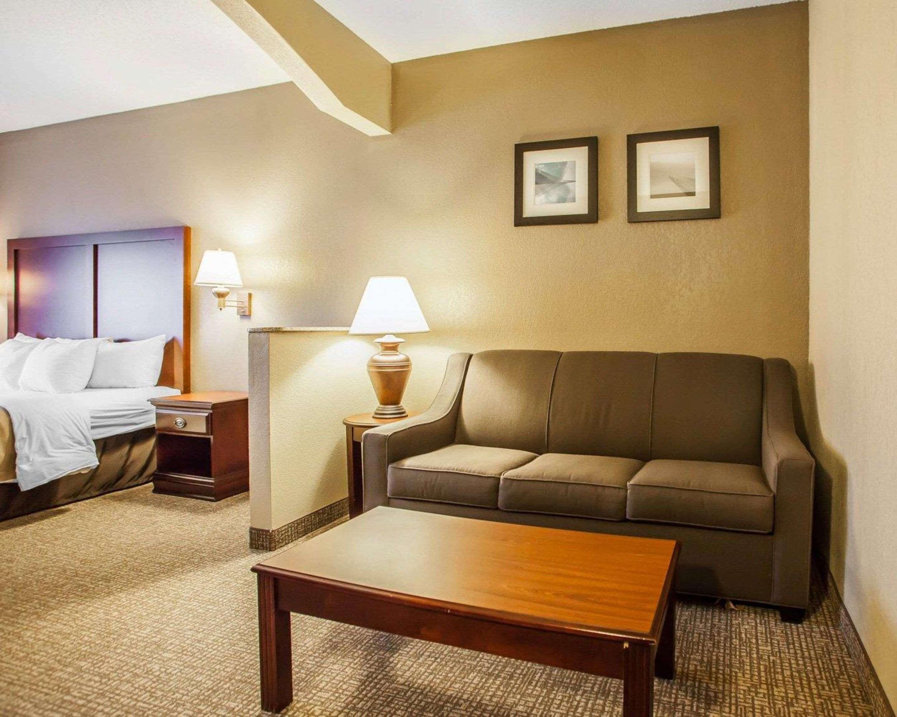 Comfort Inn & Suites St Louis-O'Fallon Exteriör bild