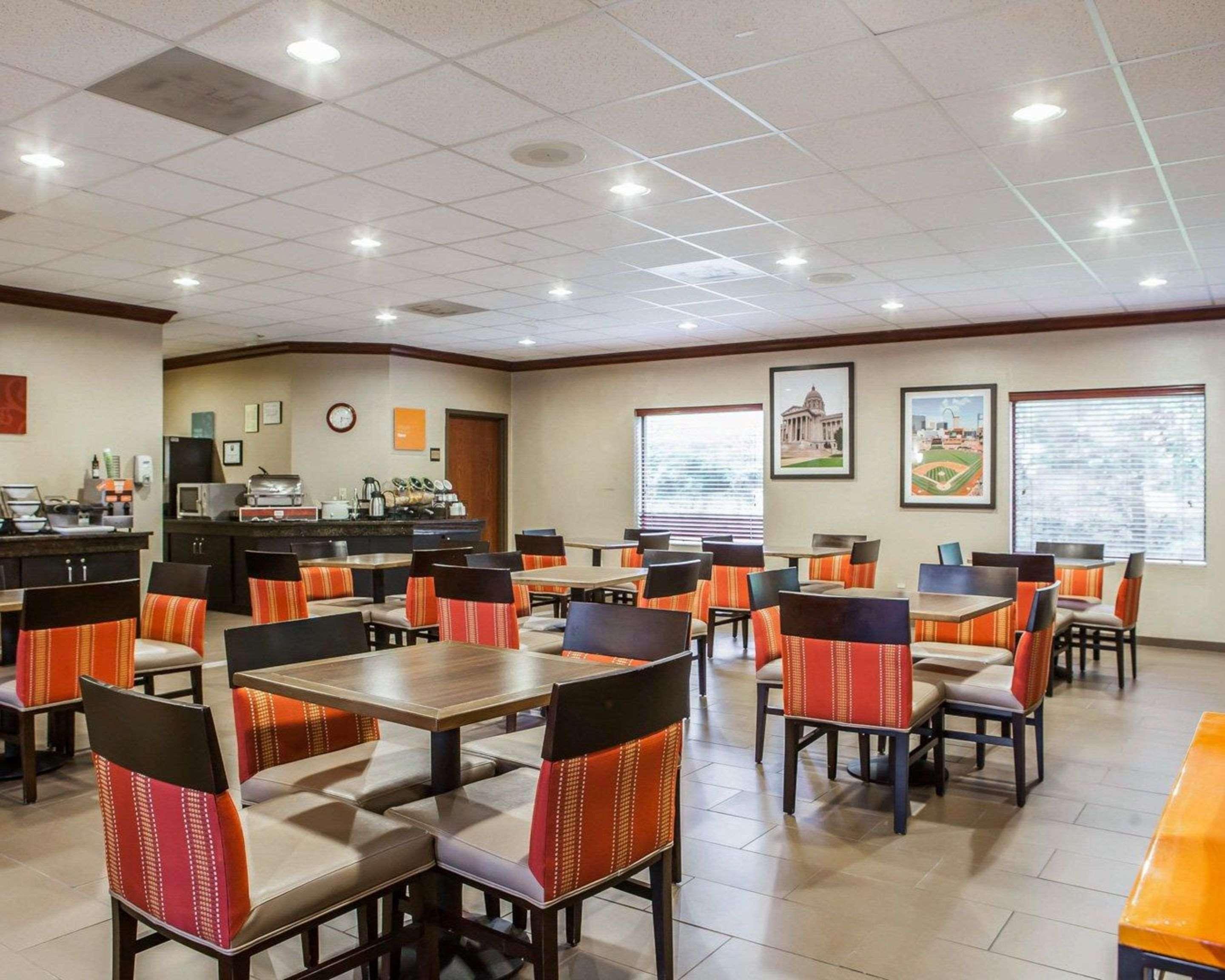 Comfort Inn & Suites St Louis-O'Fallon Exteriör bild