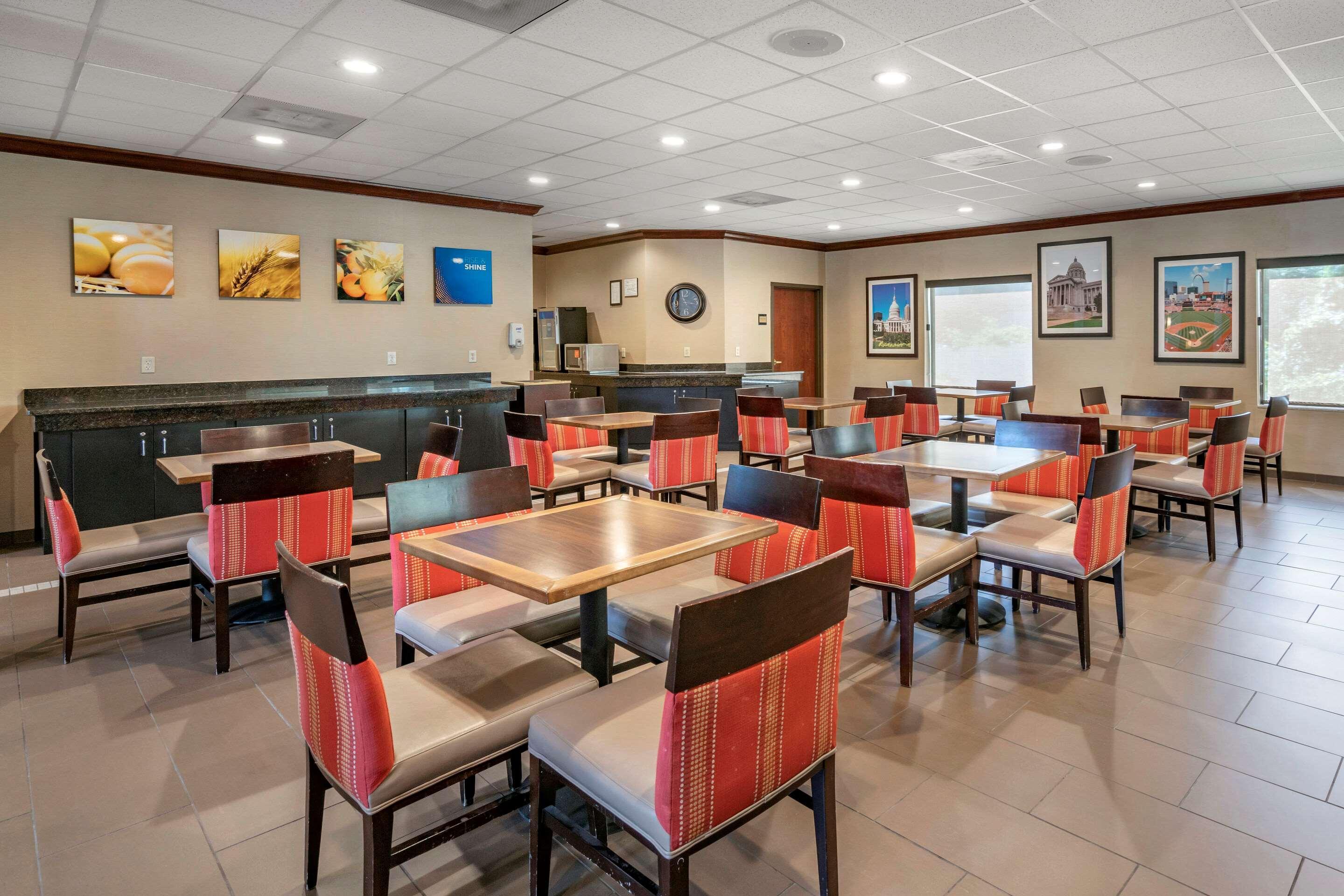 Comfort Inn & Suites St Louis-O'Fallon Exteriör bild