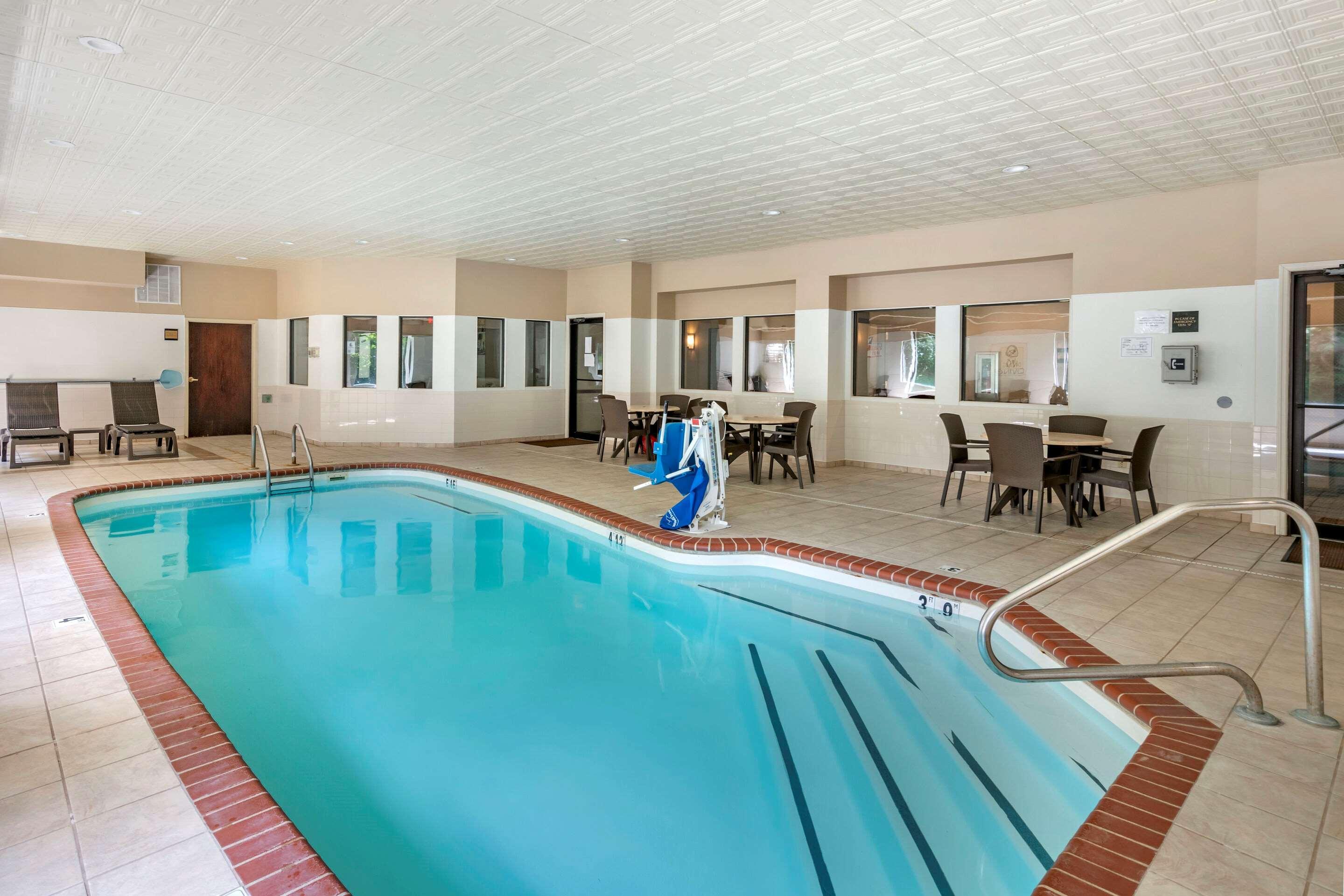 Comfort Inn & Suites St Louis-O'Fallon Exteriör bild